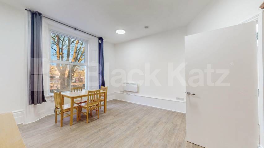Newly refurbished large 3 bedroom property close to Caledonian Rd station Camden Road, Holloway / Caledonian Road